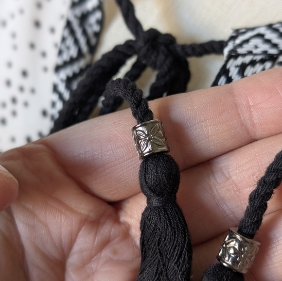 Daniel Rainn Women's Size Small White & Black Embroidered Fringe Tassel Blouse - Picture 11 of 11